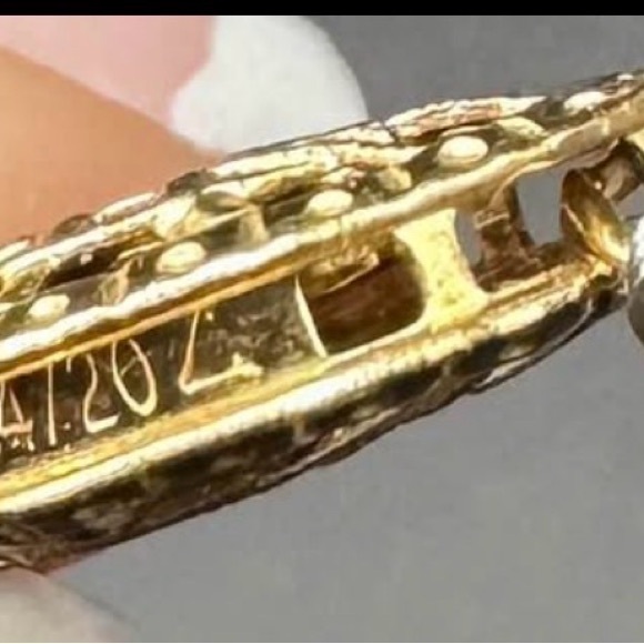 Gold Filled Authentic Pearl Necklace 26in long - Picture 7 of 7